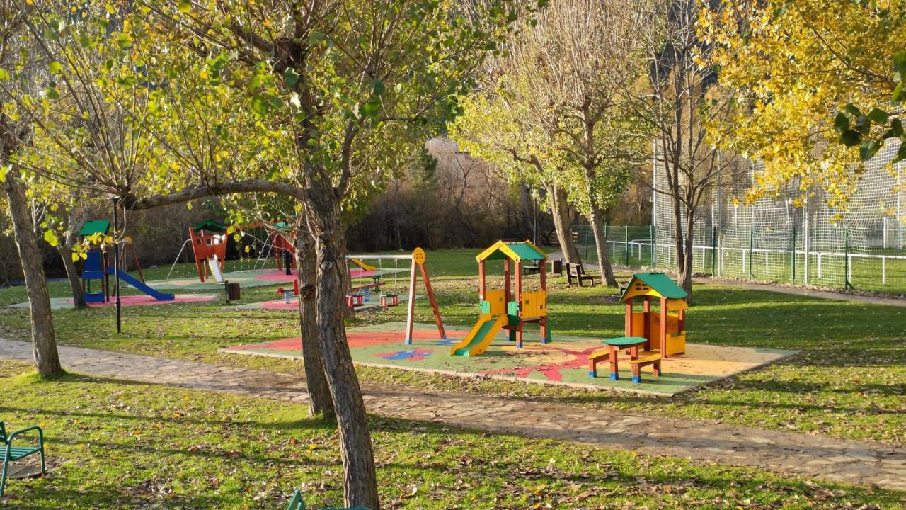 Апартаменты Jardin Araguas Вильянуа Экстерьер фото